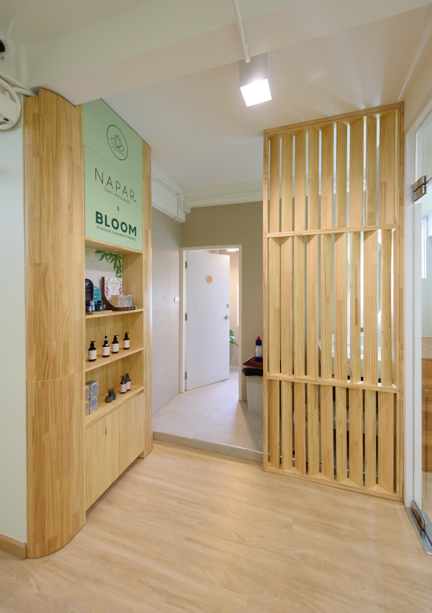 LINE ALBUM Customer 231004 38