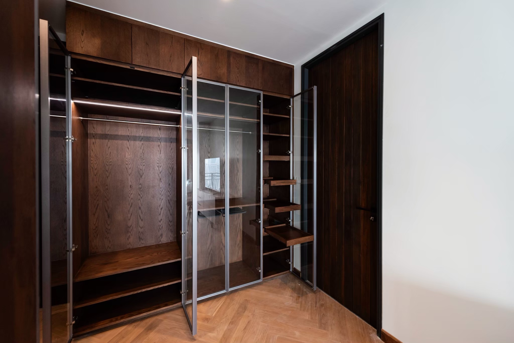 LINE ALBUM Delivery K Walter 251003 1